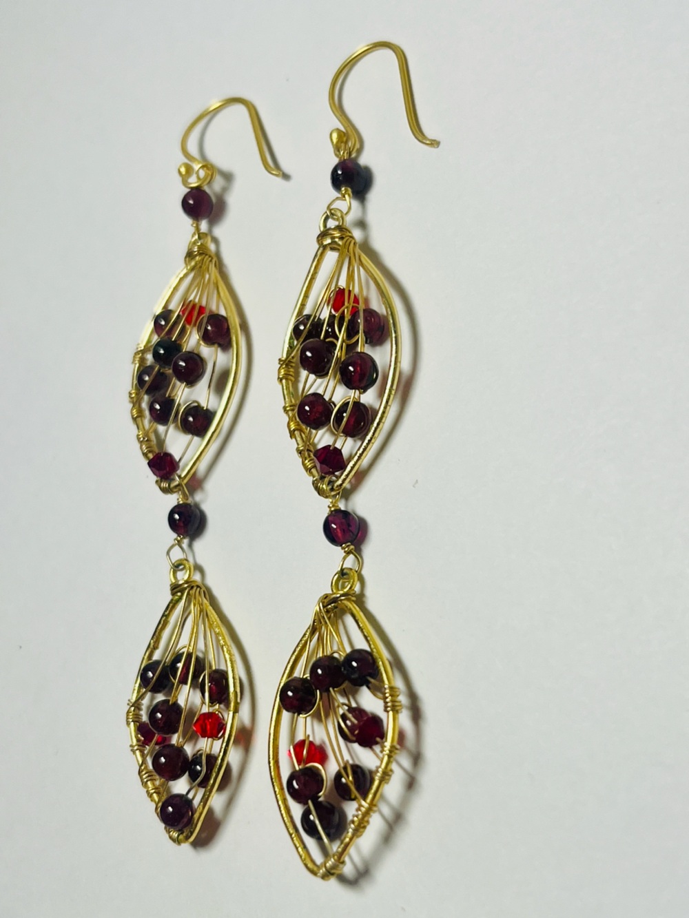 Garnet & Bright Red Crystal Handmade Gold Tone Wire Artisan VTG Dangle Earrings